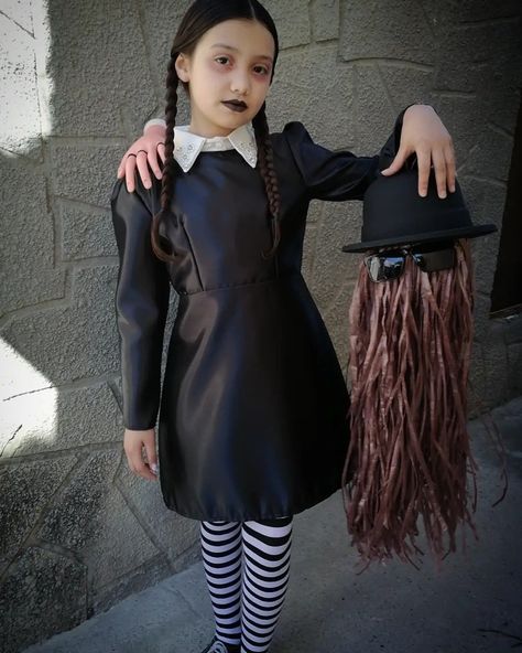 World Book Day Outfits, Wednesday Costume, Wednesday Outfit, Cute Halloween Makeup, Neil Patrick, Fun Projects For Kids, Halloween Makeup Pretty, Neil Patrick Harris, Business Outfits Women