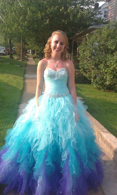 2012 Prom Dresses, Quincenera Dresses, Prom Dress 2012, Baby Aesthetic, Scene Bedroom, Quinceñera Dresses, Black Couple Art, Black Couple, Rawr Xd