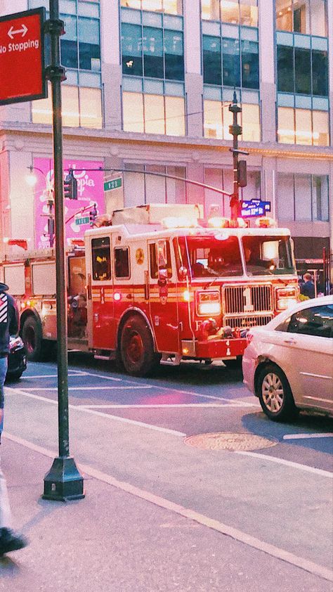 Fire Truck Aesthetic, Firefighter Background Wallpapers, Firetruck Wallpaper, Fdny Wallpaper, Firefighter Background, Trucks Wallpaper, Firefighter Pictures, Youtube Thumbnails, City Background