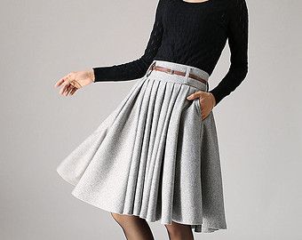 Midi pleated skirt outfit