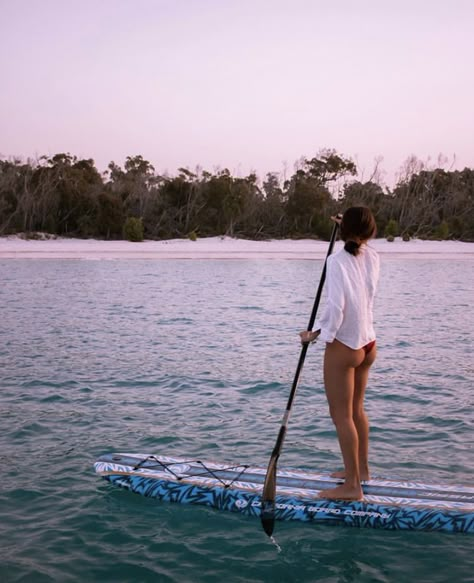 Paddle Boarding Aesthetic, Paddle Boarding Pictures, Sup Stand Up Paddle, Summer Picture Poses, Paddle Surfing, Kayak Paddle, Sup Surf, Seaside Beach, Insta Ideas