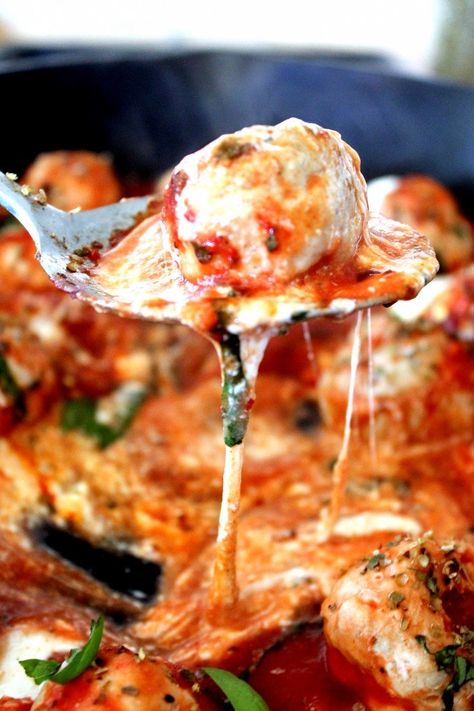 Turkey Meatballs in Tomato Basil Sauce with Cheese Meatballs And Sauce, Turkey Meatballs Healthy, Tomato Basil Sauce, Basil Sauce, Turkey Dishes, Turkey Meatballs, Think Food, Tomato Basil, Marketing Online