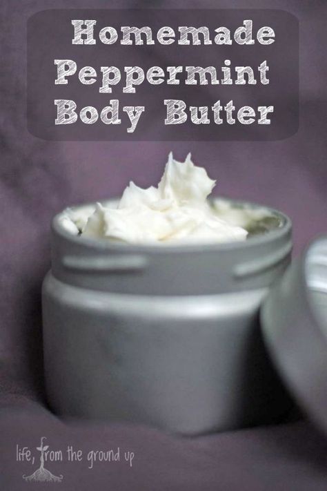 Keep your hands and feet soft and supple with this cool and soothing peppermint body butter! Peppermint Body Butter, Diy Beauty Tips, Lotion Bars Recipe, Magnesium Lotion, Salve Recipes, Natural Beauty Recipes, Diy Lotion, Natural Beauty Diy, Homemade Lotion