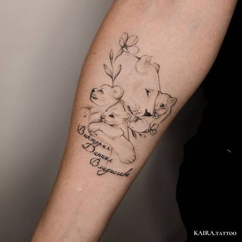 Tattoo Lioness, Mutterschaft Tattoos, Mom Tattoo Designs, Mommy Tattoos, Muster Tattoos, Mother Tattoos, Tattoo For Son, Tatuaje A Color, Feminine Tattoo