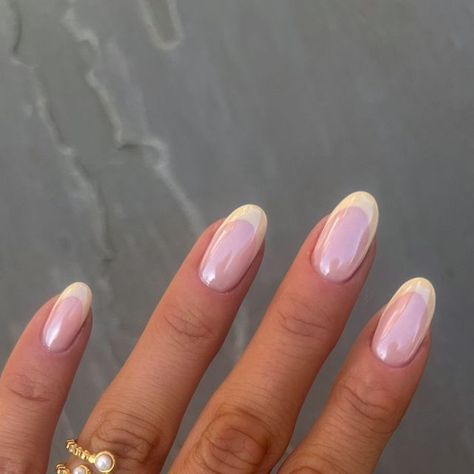 Summer Nails Gel X Almond, Fresh Clean Nails, Nails To Go With A Yellow Dress, Nail Design One Finger, Subtle Yellow Nails, Emily Ha Nails, Short Neutral Summer Nails, Nails For Australia, Butter Glazed Nails