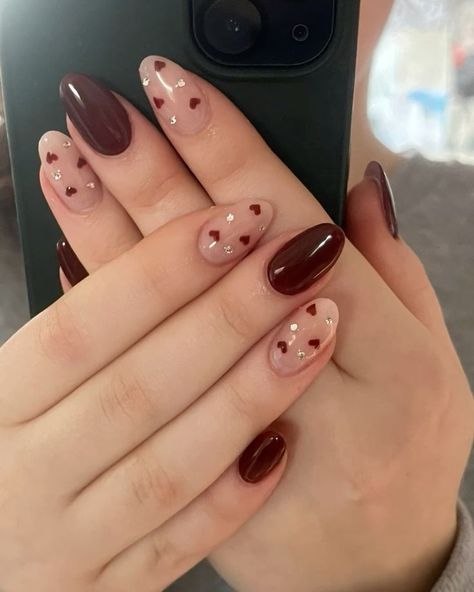 Red Nails With Hearts, Nails With Hearts, Nail Stones, Wine Nails, Hard Gel Nails, Maroon Nails, Hello Nails, Minimal Nails, Simple Acrylic Nails