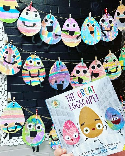 The Great EGGscape Craft : Blue Skies with Jennifer White The Great Eggscape, Jack And The Beanstalk Activities, Kindergarten Easter Crafts, The Smart Cookie, Egg Project, April Preschool, Easter Kindergarten, Easter Classroom, Easter School