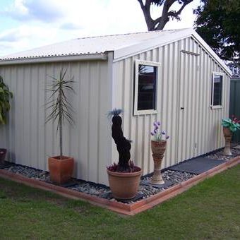 STRATCO SHED 🏠🎉 ✨We received some great feedback from a customer who purchased a Gable Garage from our Gold Coast store! The customer completed this shed DIY style and is very pleased with the way it turned out! They were so happy with the whole process they want a Stratco badge to fix to the shed! ✨ Find out more about our shed range here bit.ly/shed-range 👈 Pin this to your dream shed board 📌 #stratco #australia #howto #shed #shedseason #stratcoshed #storageshed #qld Tin House Ideas, Rooftop Cafe Ideas, Metal Shed Ideas, Stratco Sheds, Shed Diy, Shed Landscaping, Tin Shed, Tin House, Steel Frame House