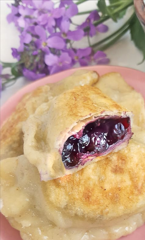 Blueberry Pierogi Recipe, Sweet Pierogi Recipe, Polish Perogies Recipe Homemade, Blueberry Perogies Recipe, Dessert Perogies, Dessert Pierogies, Pierogi Filling Recipes, Blueberry Pierogi, Perogie Dough Recipe