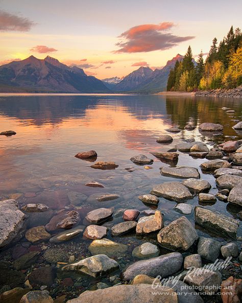 Montana Landscape, Lake Mcdonald, National Parks Photography, Glacier National Park Montana, Lake Sunset, Lake Pictures, Glacier National, Glacier National Park, Great Outdoors