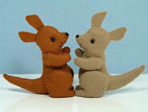 Felt Animal Patterns, Stuffed Animal Patterns, Felt Animals Felt Kangaroo, Felt Animal Pattern, Handmade Felt Ornament, Felt Toys Patterns, Felt Animal Patterns, Baby Mobil, Animal Ornaments, Felt Crafts Patterns, Felt Animal