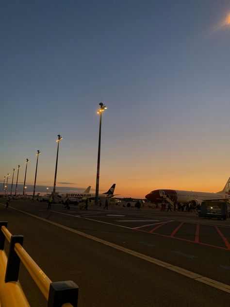 sunset, airport sunset, blue sky, airplanes, BER, Berlin Flughafen, vacation, holidays, summer vacation, traveling Berlin Airport, Summer Vacation, Blue Sky, Berlin, Blue, Travel