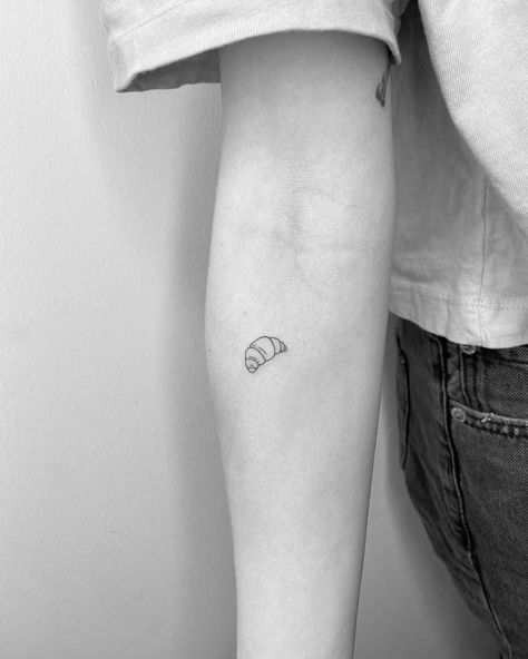 Croissant Tattoo, Culinary Tattoos, France Tattoo, Peach Tattoo, Tiny Tats, Paris Tattoo, Food Tattoos, Tattoo Time, Coffee Tattoos