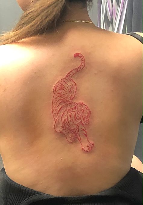 Red Ink Tiger Tattoo, Red Tiger Tattoo, Tiger Back Tattoo, Red Tattoo Ideas, Lioness Tattoo, Serpent Tattoo, Tiger Tattoo Design, Red Tattoo, Fire Tattoo