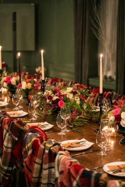 11 Elements of a Flawless Winter Dinner Party The Hunting Party, Winter Dinner Party, Celebrity Event, Winter Tablescapes, Fall Dinner Party, Dinner Party Decorations, Birthday Dinner Party, Dinner Party Table, Christmas Dinner Party