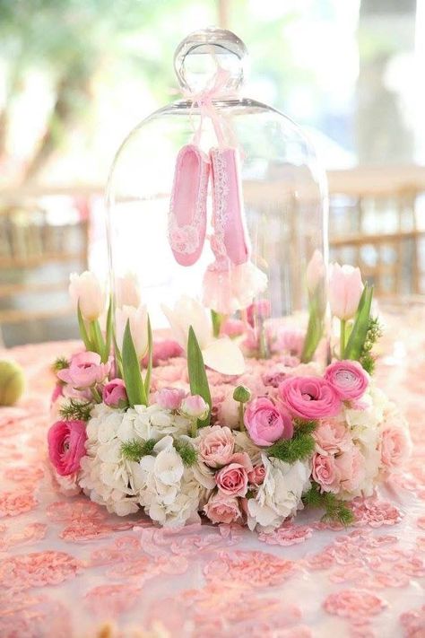 baby shower ideas #babyshower Ballerina Baby Shower Theme, Ballerina Baby Showers, Ballet Birthday, Ballet Party, Ballerina Birthday Parties, Tafel Decor, Ballerina Party, Ballerina Birthday, Shower Centerpieces