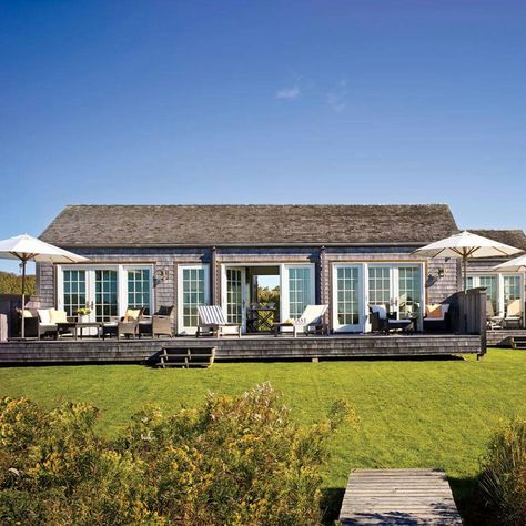 Nantucket cottage Exterior Beach House, Nantucket Cottage, Cottage Makeover, House Makeovers, Look Wallpaper, Nantucket Style, Cottage Exterior, Surf Shack, Beach Cottage Decor