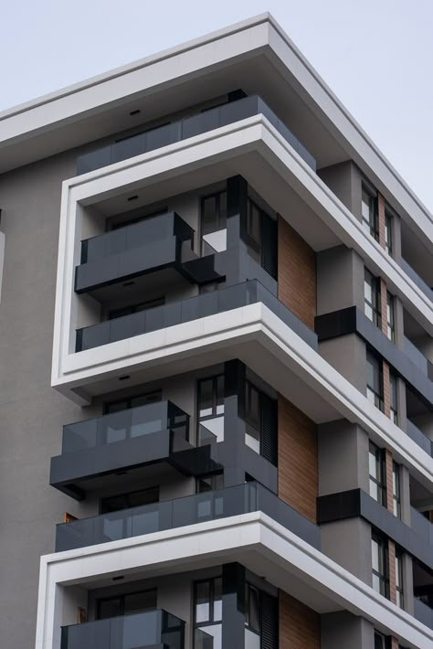 Apartment Facade Design Modern, Residential Apartment Elevation, Apartment Facade Design, Elevation For Apartment Building, Modern Apartment Building Exterior, Luxury Apartments Exterior, 4 Story Commercial Building Elevation, Terrace Apartments, Glass Facade Apartment Building