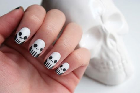 Skull Nail Art, Gothic Party, Skull Nails, Cute Halloween Nails, Nail Blog, Top Nail, Kawaii Nails, Halloween Nail Designs, Art Halloween