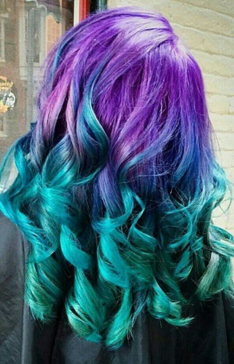 Purple green ombre dyed hair Purple Hair Tumblr, Teal And Purple Hair, Purple And Green Hair, Purple Ombre Hair, Rainbow Hair Color, Teal Hair, Tumblr Hair, Mega Hair, Hair Ombre