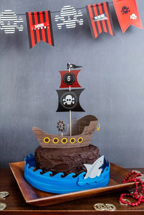 Pirate Cake Topper, Treasure Chest Cake, Pirate Ship Cake, Pirate Birthday Cake, Pirate Ship Cakes, Pirate Party Decorations, Ship Cake, Pirate Themed Birthday Party, Cake Decorating Kit