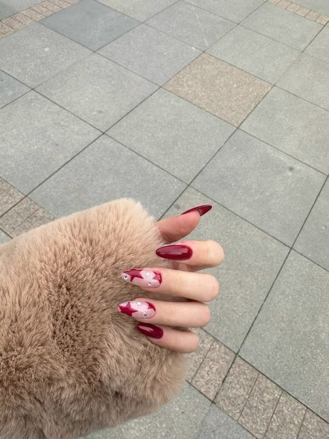 Red Cherry Nail Art, Cherry Red Nail Art, Burgundy Red Nails, Stargirl Nails, Cherry Wine Nails, Red Wine Nails, 2025 Nails, Red Nail Varnish, Deep Red Nails