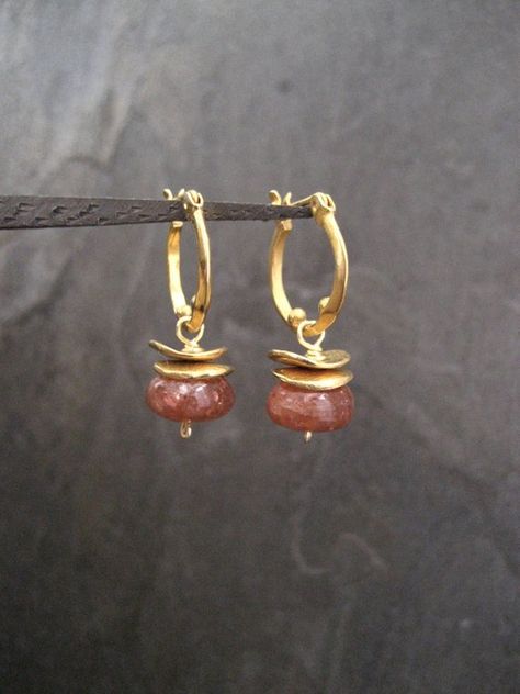 Sunstone earrings, small hoops, dangle earrings, genuine sunstone, rondelle drop, rusty orange, smooth bead, handmade Cooper Jewelry, Sunstone Earrings, Diy Wire Earrings, Rusty Orange, Wire Earrings, Jewelry Inspo, Bling Bling, Gold Finish, Beautiful Earrings