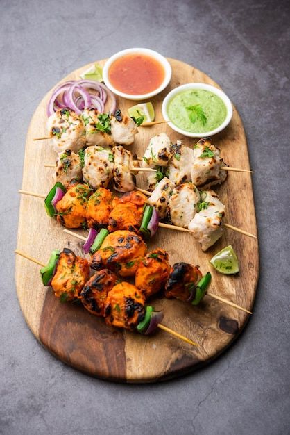 Malai chicken tikka or murgh malai is a ... | Premium Photo #Freepik #photo #tandoor #meat-plate #grilled-chicken #grilled-food Chicken Platter Ideas, Chicken Malai Tikka, Tandoori Marinade, Malai Chicken, Juicy Grilled Chicken, Honey Mustard Salmon, Grilled Chicken Recipe, Chicken Grilled, Grilled Food