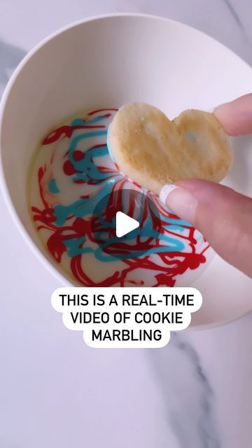 The Cookie Box Club on Instagram: "A real-time video of marbling a cookie. I always hold my breath while I wait for the last drip of icing to fall. Will it look ok or a mess? There’s only one way to find out… slowly turn it to reveal the design. Marbled cookies are so forgiving and unique, too. Whenever I marble cookies I always use 8-10 second consistency for all the colors I’m using. #cookiedecorating #decoratedcookies #decoratedsugarcookies #royalicing #royalicingcookies #marbledcookies #wetonwetcookies" Marbled Cookies Royal Icing, Marbled Sugar Cookies Royal Icing, Marbled Icing Cookies, Art Cookies Decorated, Marbled Cookies, Marble Cookies, Icing Techniques, Sugar Cookie Royal Icing, Time Video