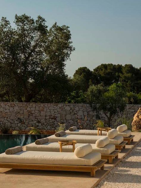 The most beautiful trulli in Puglia - Tre gioie Strand Decor, Pool Bed, Sun Bed, Terrace Furniture, Summer Lounge, Outdoor Beds, African Home Decor, Sun Lounge, Pool Lounge