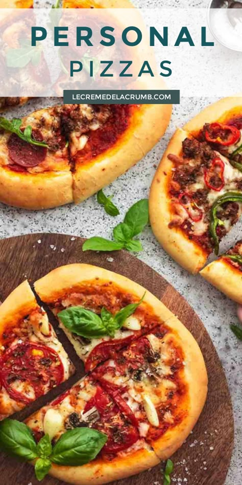 Personal Pizzas Recipe, Individual Pizzas Homemade, Make Ur Own Pizza, Personal Pizza Ideas, Easy Personal Pizza, Homemade Personal Pizza, Pizza Crust Ideas, Personal Pan Pizza Recipe, Personal Pizza Recipe