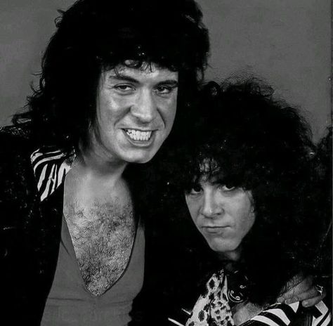 00s Nostalgia, Eric Carr, Hot Band, Gene Simmons, Kiss Band, Metallica, A Place, Kiss, Celebrities