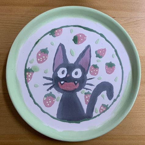 Studio Ghibli Pottery Ideas, Kuromi Pottery Painting, Calcifer Pottery Painting, Studio Ghibli Ceramics Ideas, Pottery Studio Ghibli, Studio Ghibli Ceramic Art, Kawaii Pottery Painting Ideas, Totoro Pottery Painting, Ghibli Ceramic Art