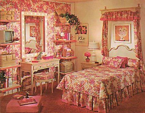 1970's girls bedroom Stepford Aesthetic, Bedroom 60s, 1970s Bedroom Decor, Bedroom 70s, 60s Room, 1970s Bedroom, 60s Bedroom Decor, 60s Bedroom, 70s Bedroom