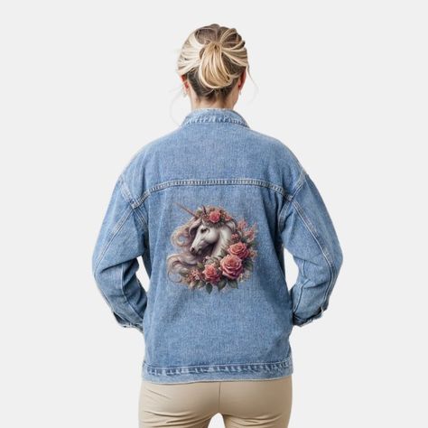 A beautiful unicorn with pink roses on a jean jacket. Art Jacket, Beautiful Unicorn, Unicorn Art, Jacket Denim, Jean Jacket Women, Cute Jackets, Magical Unicorn, Denim Jacket Women, Denim Jean Jacket