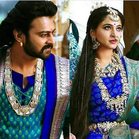 4,729 Likes, 15 Comments - Prabhas Anushka (@prabhashandsomehunk) on Instagram Bahubali Anushka Pics, Devsena Look, Prabhas And Anushka, Wedding Dresses Men Indian, Indian Sari Dress, Indian Bride Outfits, Kids Blouse Designs, Sari Blouse Designs, Wedding Dress Men