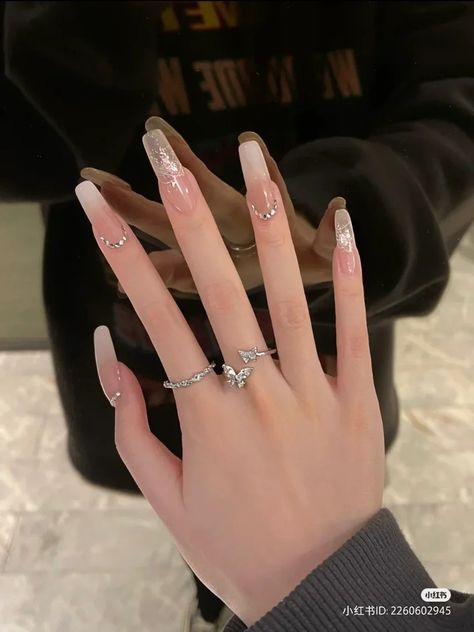 Chinese Nails, Sophisticated Nails, Shiny Nails Designs, Fake Nails Designs, Asian Nails, Beauty Nails Design, French Acrylic Nails, Blush Nails, Shiny Nails