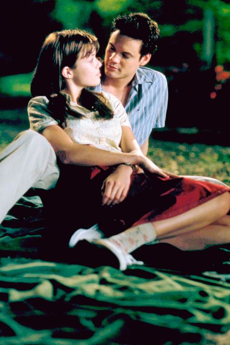 Remember Movie, Nicholas Sparks Movies, A Walk To Remember, Shane West, Famous Actresses, Girly Movies, Romantic Mood, Mandy Moore, Female Actresses