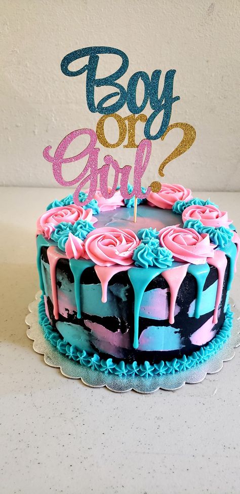 All Black Gender Reveal Party, Black Gender Reveal Cake, Bows Or Burnouts Gender Reveal Cake, Blue Gender Reveal Cake, Pink And Blue Gender Reveal, Goth Cakes, Baby Reveal Cakes, Blue Gender Reveal, Tiara Cake