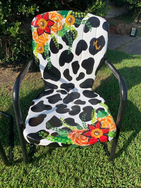 Painted Metal Chairs, Old Metal Chairs, Metal Lawn Chairs, Vintage Metal Chairs, Boho Seating, Hand Painted Chairs, Metal Chair, Old Metal, Painted Chairs