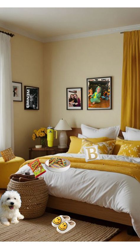 Light Yellow Walls Bedroom Ideas, Soft Yellow Bedroom Ideas, Yellow Bedroom Ideas For Women, Yellow Rooms Ideas, Light Yellow Bedroom Ideas, Yellow Theme Room, Pastel Yellow Room Aesthetic, Light Yellow Bedroom Walls, Yellow And White Bedroom Ideas