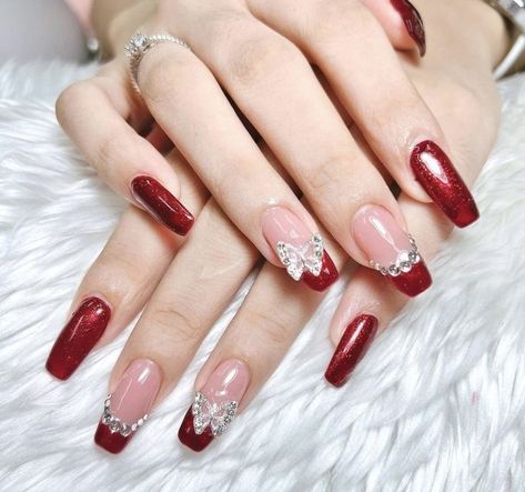 #nail arts# Red Nails Bride, Red Nail Extension Designs, Nail Art Extension Designs, Red Bridal Nails Wedding, Nail Art Wedding Elegant Red, Bridal Nail Extension Designs, Bridal Nail Art Designs Wedding Day, Nail Extension Designs For Wedding, Red Nail Extensions