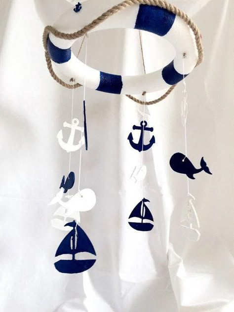 Deco Theme Marin, Nautical Baby Nursery, Nautical Baby Room, Decor Marin, Cool Baby, Nautical Baby Shower, Baby Crib Mobile, Nautical Baby, Nautical Nursery