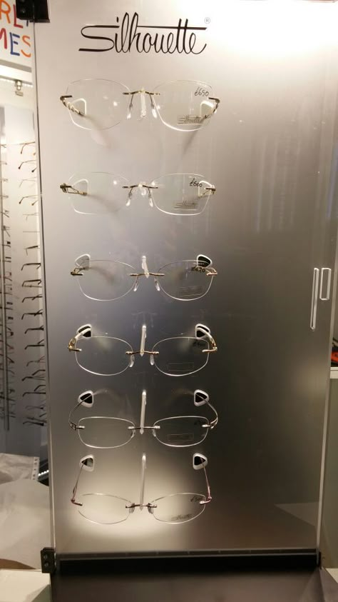 Aesthetic Spectacles, Silhouette Glasses For Women, Types Of Specs Frames, Rimless Glasses Aesthetic, Transparent Specs, Butterfly Frame Glasses, Silhouette Glasses, Frameless Glasses, Glasses Frames Trendy