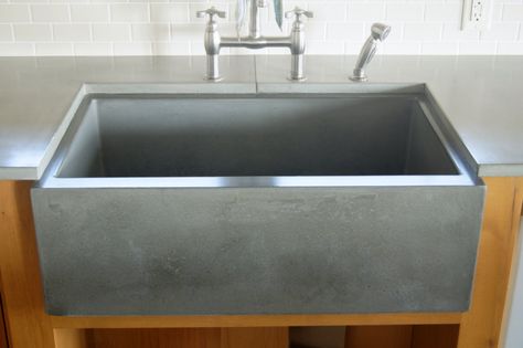 Concrete Sink Kitchen, Concrete Farmhouse Sink, Concrete Kitchen Sink, Cement Sink, Concrete Sinks, Bar Tops, Cast Concrete, Outdoor Appliances, Dining Room Remodel