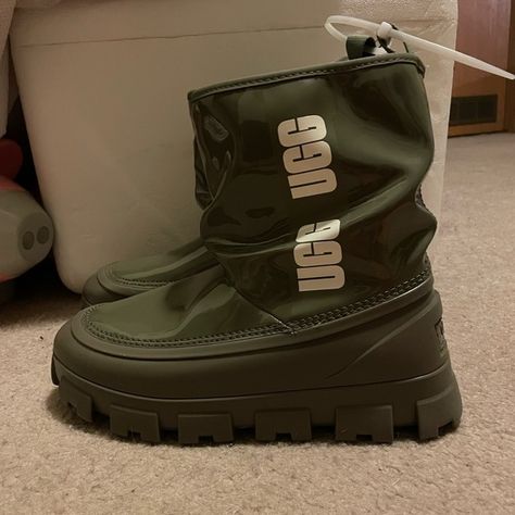 UGG Classic Brellah mini waterproof boot size 9 NWT Ugg Rain Boots, Womens Ugg Boots, Ugg Classic, Waterproof Boots, Womens Uggs, Ugg Shoes, Business Tips, Rain Boots, Women's Boots