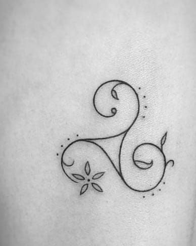 Tiny Celtic Tattoos For Women, Awen Tattoo, Irish Gaelic Tattoo, Small Celtic Tattoos, Inspirational Wrist Tattoos, Celtic Tattoo For Women, Simbols Tattoo, Tattoo Fixes, Pagan Tattoo