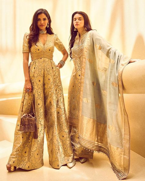 Indowestern Outfits Women, Eugeniya Belousova, Jumpsuit Outfit Wedding, Indo Western Outfits For Women, Wedding Outfits For Women, Sangeet Outfit, Simple Frock Design, Trendy Outfits Indian, Lehenga Designs Simple