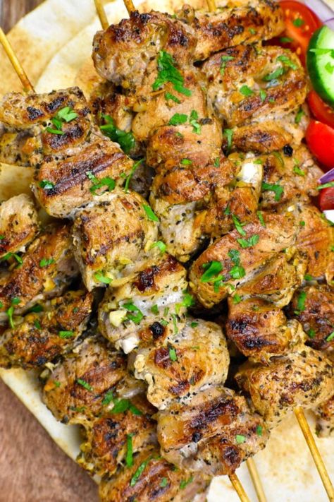 Pork Souvlaki, Flank Steak Fajitas, Recipes Using Pork, Greek Lemon Rice, Souvlaki Recipe, Man Recipes, Greek Recipe, Greek Seasoning, Greek Flavors