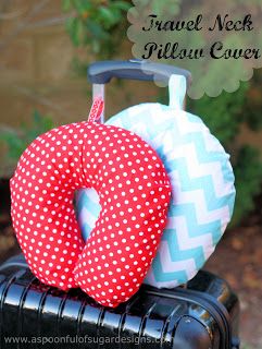 How to Make a Travel Neck Pillow Cover - A Spoonful of Sugar Pillow Covers Tutorial, Travel Neck Pillow, Diy Summer Crafts, Diy Pillow Covers, Neck Pillow Travel, Sewing Pillows, Travel Diy, Diy Pillows, Diy Couture